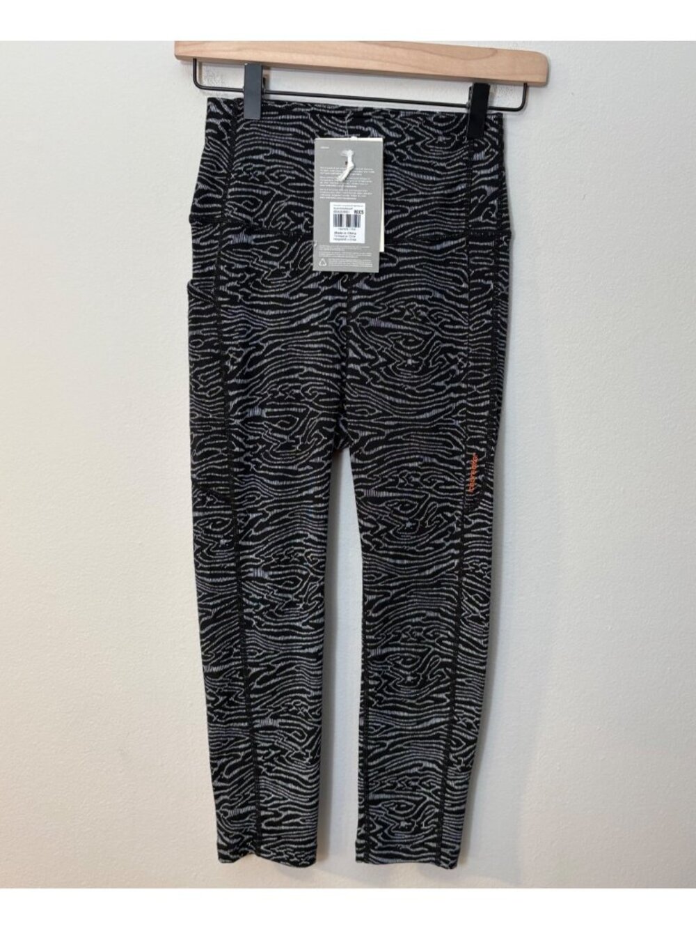 NEW Icebreaker Merino Fastray High-Rise Topo Lines 3/4 Leggings Knit Outdoors XS